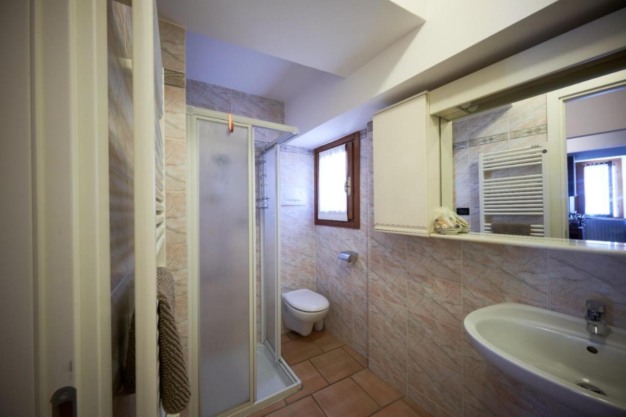 Porto Valentino 2 Apartment Sirmione Exterior foto