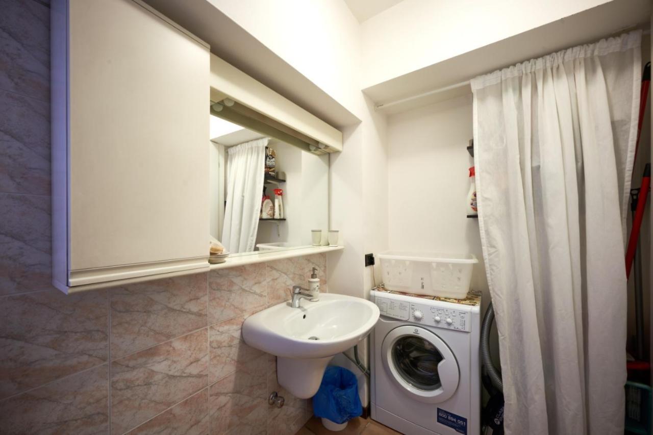 Porto Valentino 2 Apartment Sirmione Exterior foto